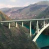 互联网资讯：澜沧江特大桥连续梁完成混凝土浇筑实现桥面合龙预计今年8月完工