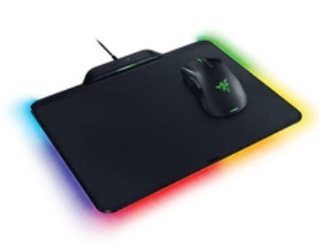 Razer  Mamba  Hyperflux鼠标将电缆和电池投入垃圾箱