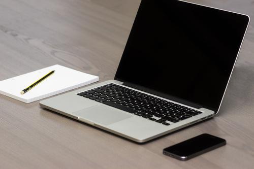 Apple为其错误的MacBook键盘问题道歉